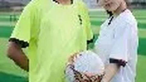 戚薇携6岁儿子Lucky出行，李承铉温柔护妻辟谣婚变说