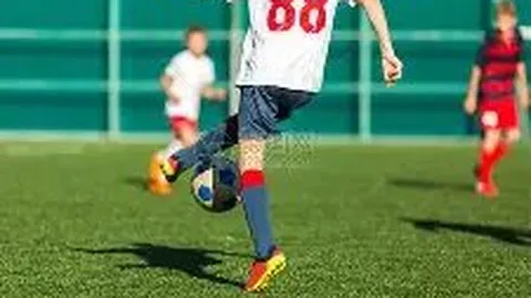 首度亮相世界杯，跨性别及非二元性别球员加拿大中场奎因表现抢眼！